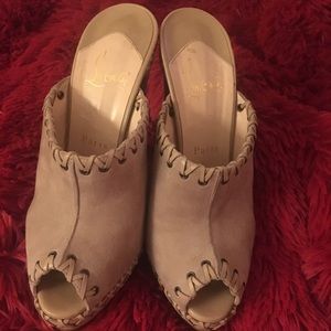 💯 AUTHENTIC CHRISTIAN LOUBOUTIN RARE MULES